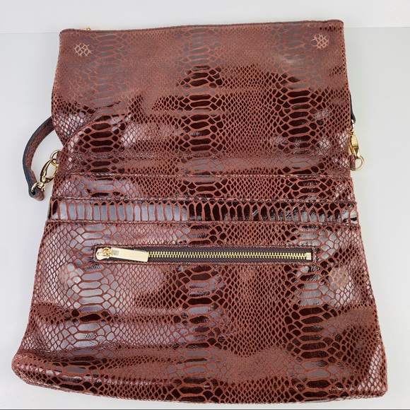Authentic Tory Burch Maroon Snake Skin Fold Over Shoulder Bag Clutch Purse - Picture 3 of 12